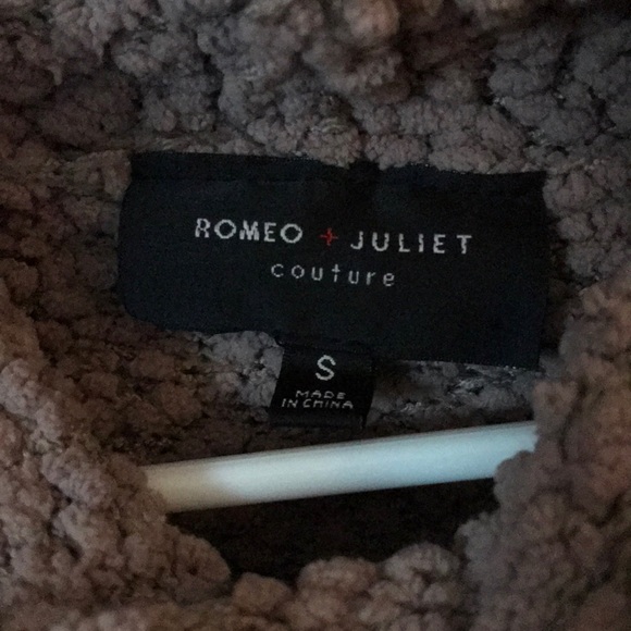 Cropped Vintage French Sweater - Picture 3 of 6